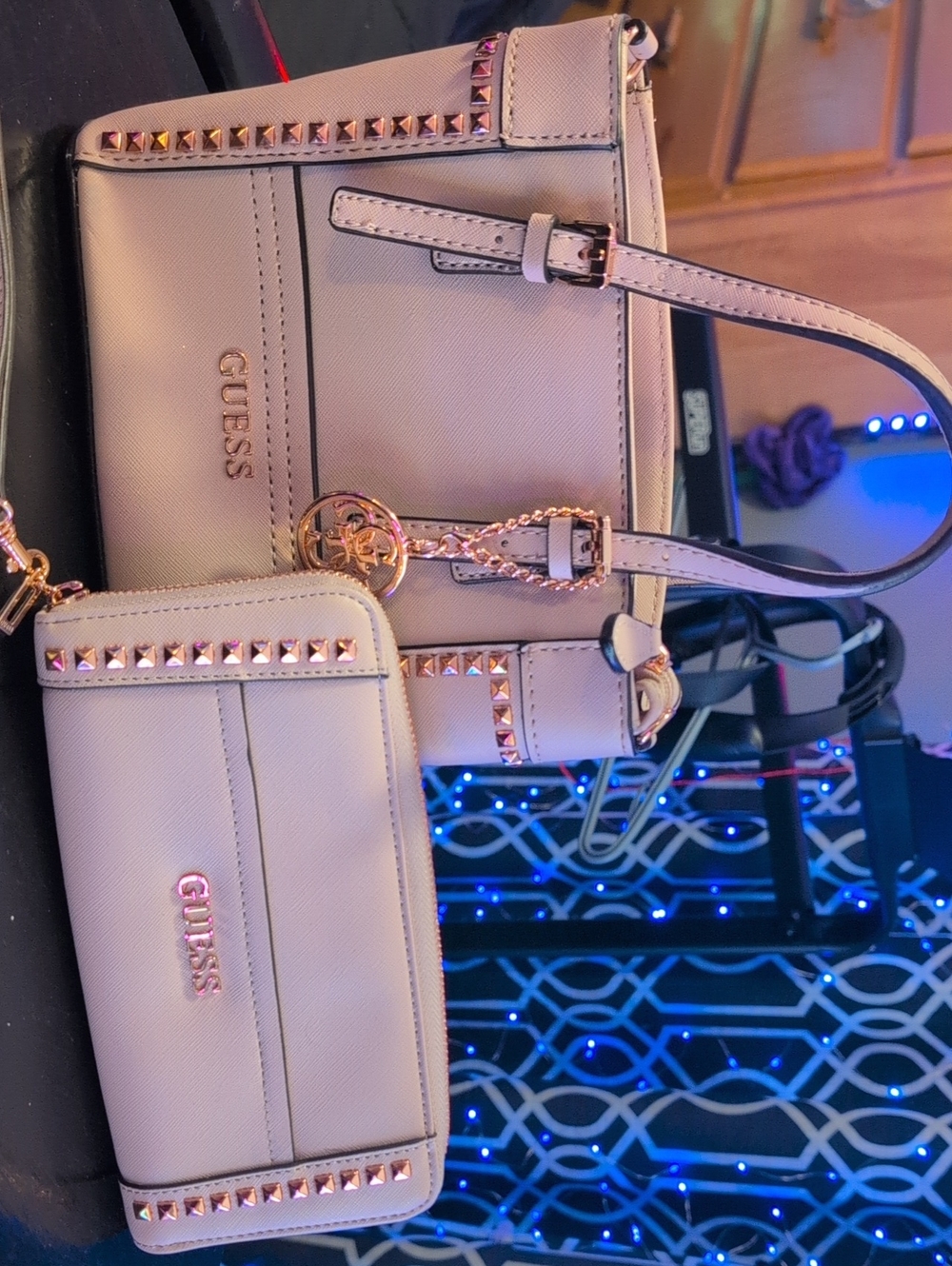 GUESS BEAND NEW Blush Pink Stud-Trim Shoulder Bag with Matching Wallet